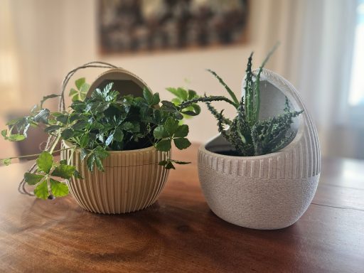 Moderner Pflanztopf im Ei-Design aus dem 3D-Drucker