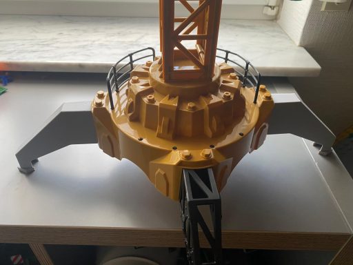 Nachkonstruiertes Ersatzteil Turmkranfuß